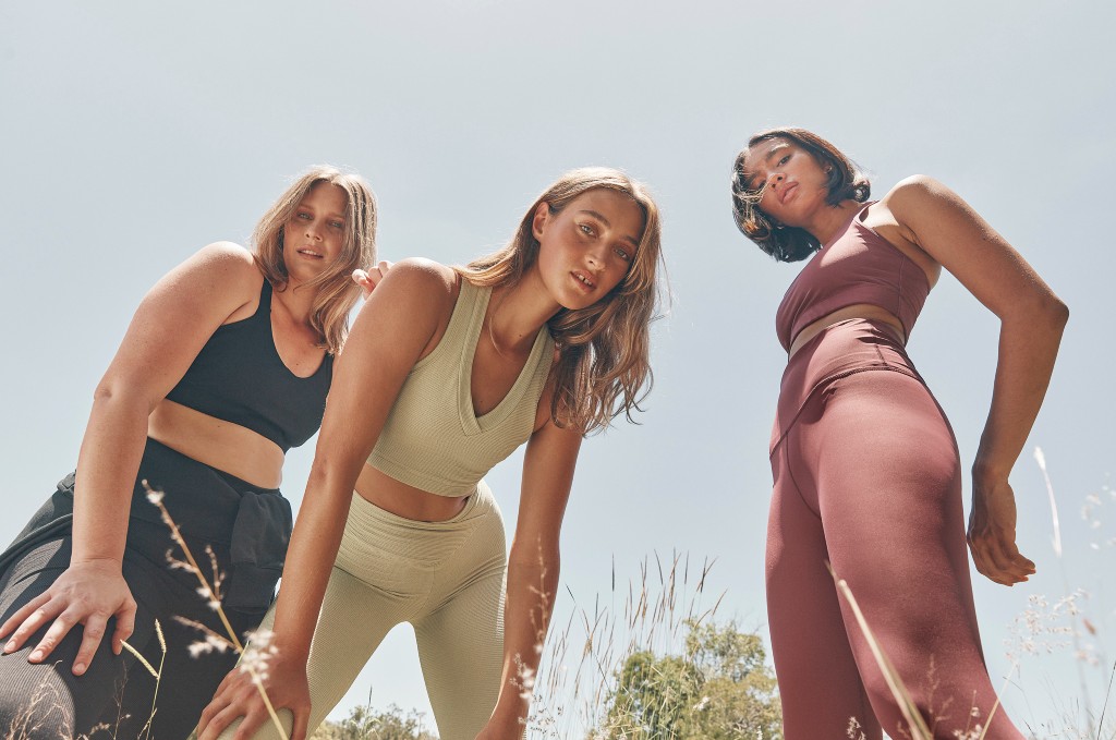“Activewear Trends: What’s Hot in Fitness Fashion”